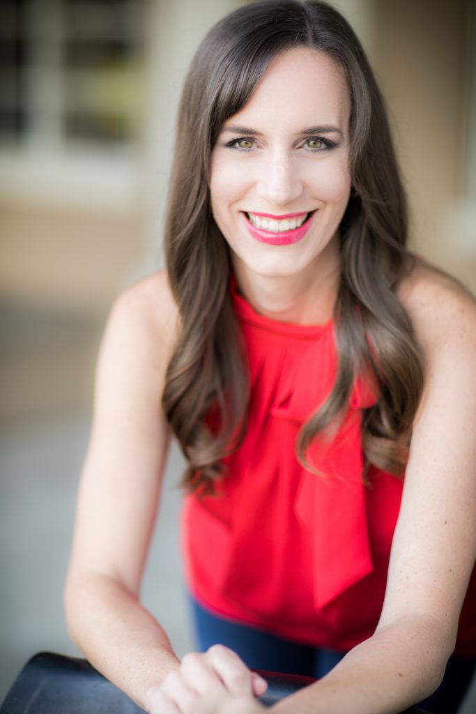 Christina Nicholson headshot